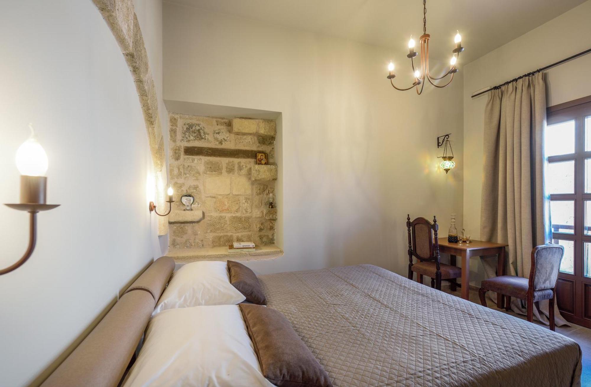 Spanish Knights Inn Rhodes City Екстериор снимка