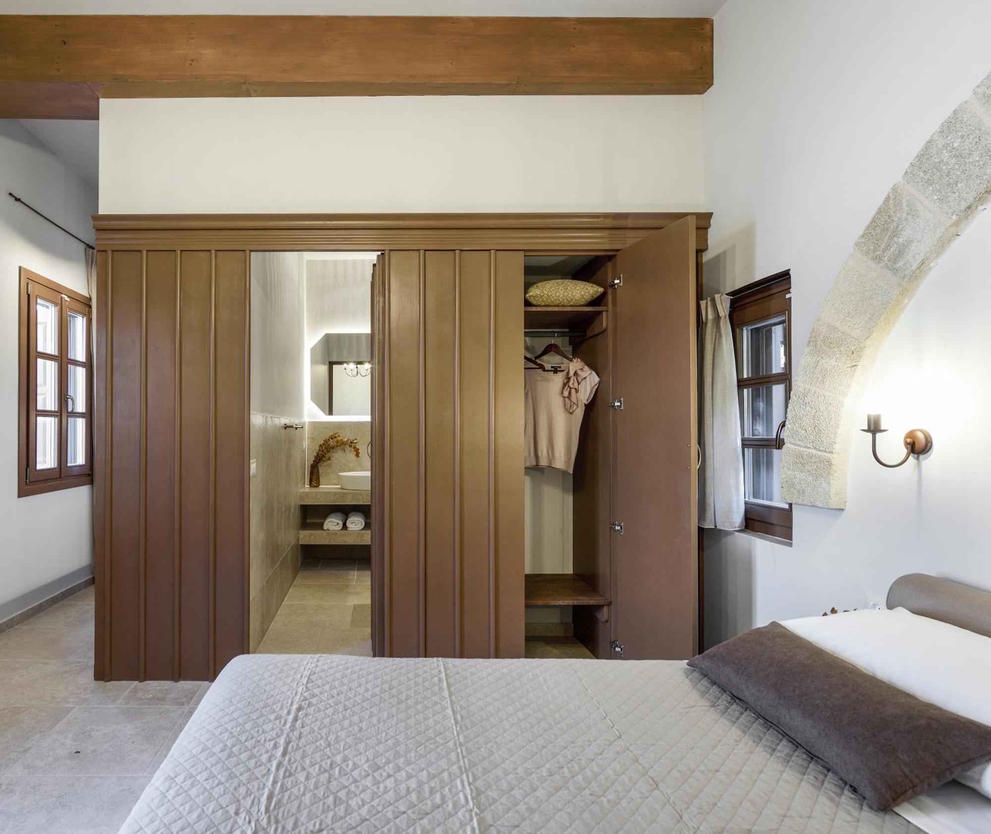 Spanish Knights Inn Rhodes City Екстериор снимка