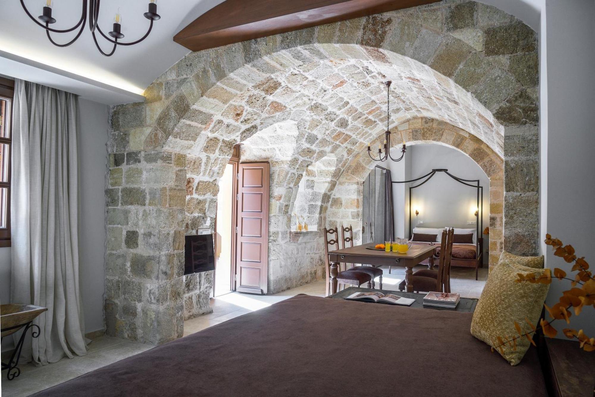 Spanish Knights Inn Rhodes City Стая снимка