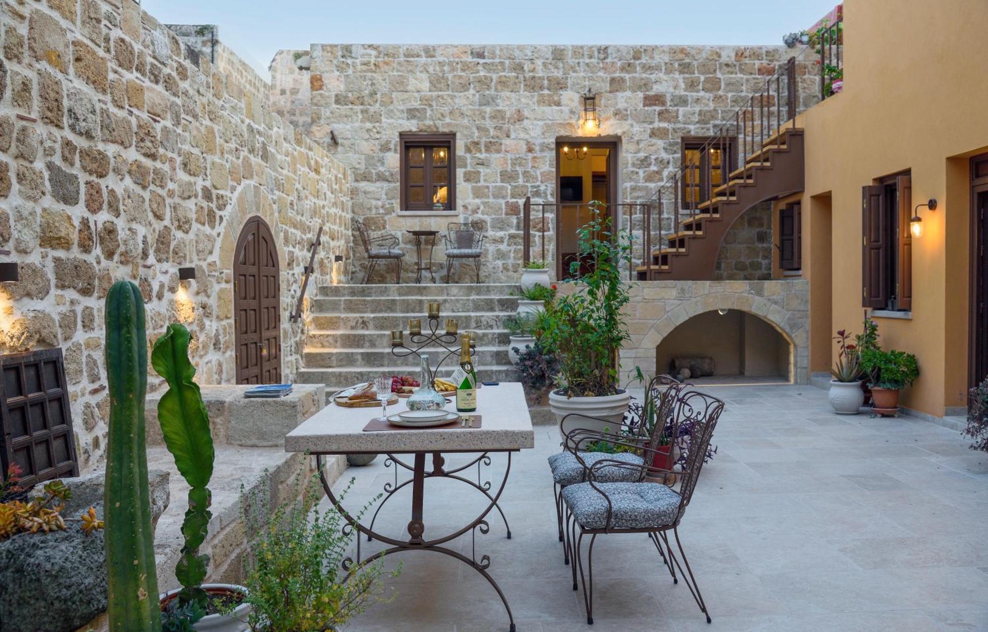 Spanish Knights Inn Rhodes City Екстериор снимка